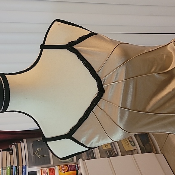 Beige/tan top with black lace trim spaghetti strap top with tie on side Size S - Picture 3 of 11